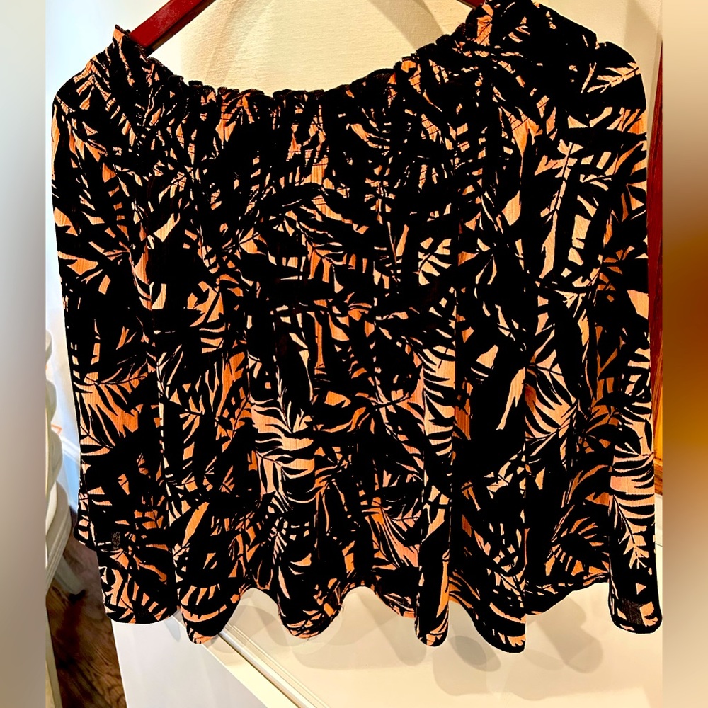 Sanctuary off the shoulder top XS